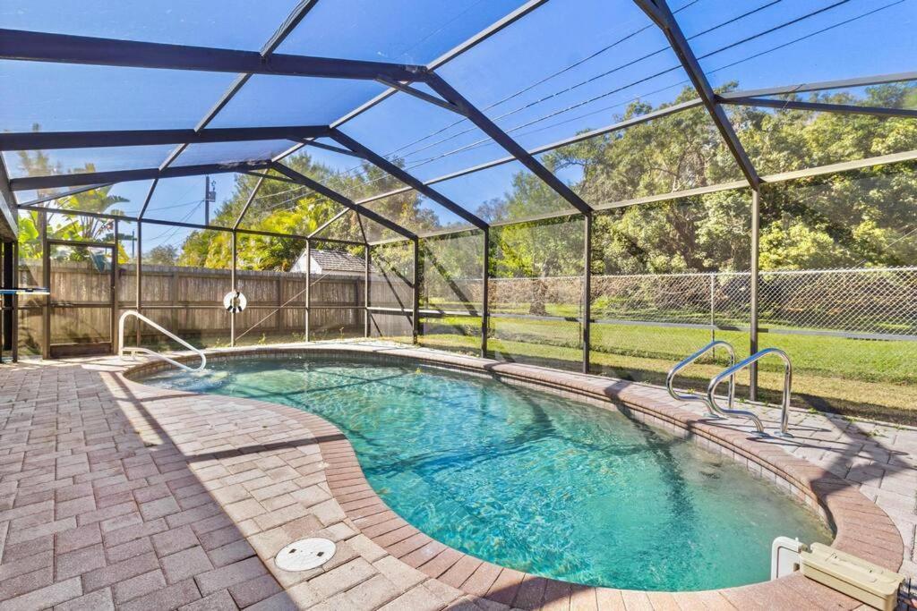 Perfect For Family Gatherings With A Heated Pool! - Clearwater'S Clear Choice Bagian luar foto