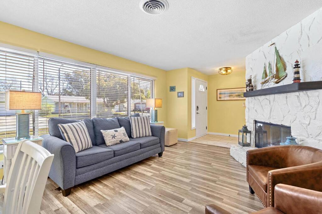 Perfect For Family Gatherings With A Heated Pool! - Clearwater'S Clear Choice Bagian luar foto